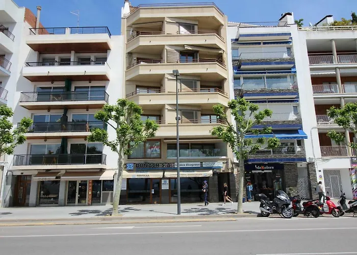 Lejlighed Apart-rent Av Rhode 2006 *